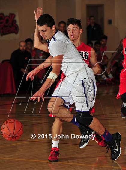 Thumbnail 3 in Miller @ Hoover (MaxPreps Holiday Classic) photogallery.