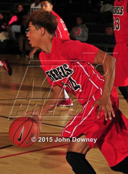 Thumbnail 2 in Miller @ Hoover (MaxPreps Holiday Classic) photogallery.