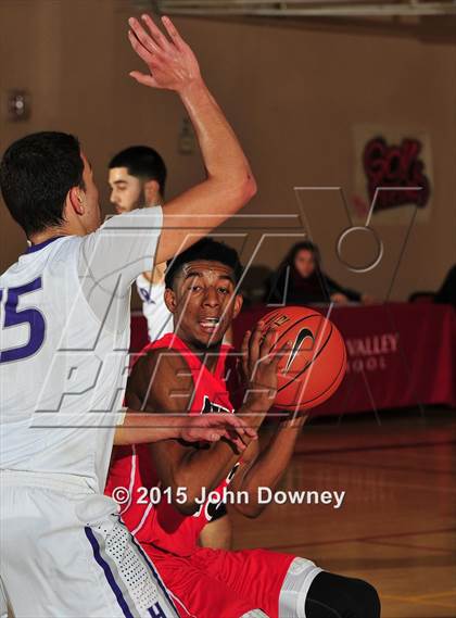 Thumbnail 3 in Miller @ Hoover (MaxPreps Holiday Classic) photogallery.