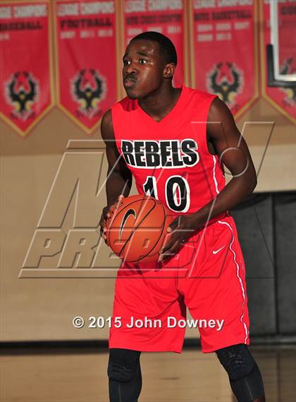 Thumbnail 1 in Miller @ Hoover (MaxPreps Holiday Classic) photogallery.