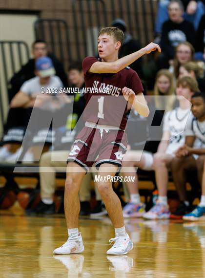 Thumbnail 2 in Columbus @ Lincoln Northeast photogallery.