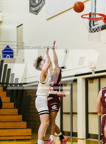 Thumbnail 3 in Columbus @ Lincoln Northeast photogallery.