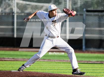 Thumbnail 2 in Harvard-Westlake @ St. Francis photogallery.
