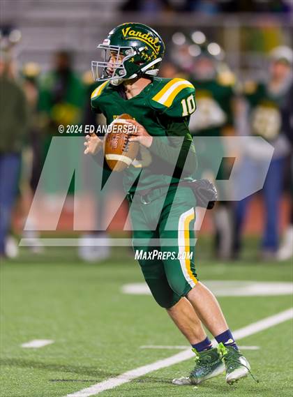 Thumbnail 1 in Eureka vs. Pahranagat Valley (NIAA 1A Semifinal) photogallery.