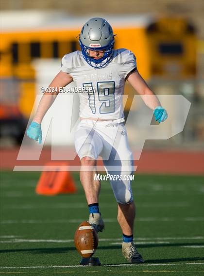 Thumbnail 2 in Eureka vs. Pahranagat Valley (NIAA 1A Semifinal) photogallery.