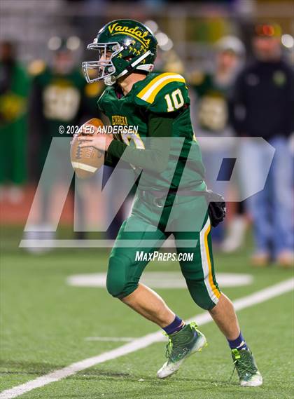 Thumbnail 2 in Eureka vs. Pahranagat Valley (NIAA 1A Semifinal) photogallery.