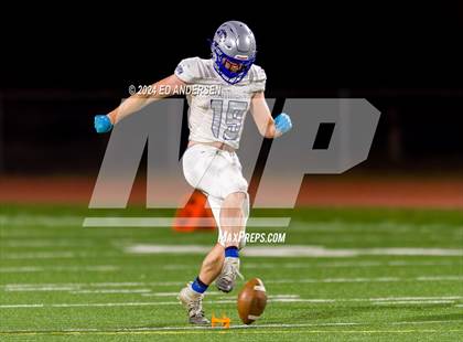 Thumbnail 3 in Eureka vs. Pahranagat Valley (NIAA 1A Semifinal) photogallery.