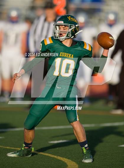 Thumbnail 2 in Eureka vs. Pahranagat Valley (NIAA 1A Semifinal) photogallery.