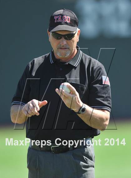 Thumbnail 3 in Iowa Park @ Bowie (Walker Stallcup Tournament) photogallery.