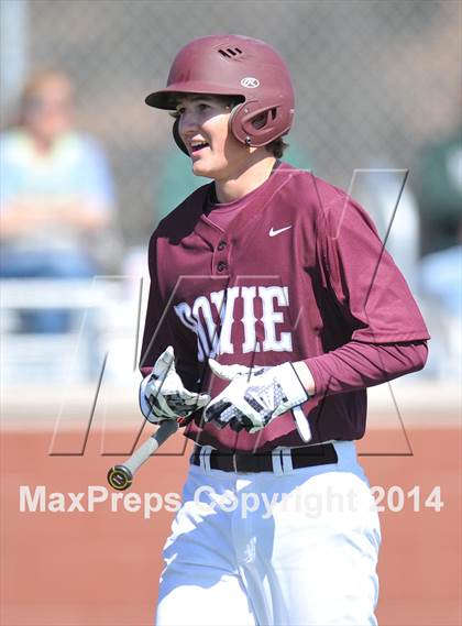 Thumbnail 2 in Iowa Park @ Bowie (Walker Stallcup Tournament) photogallery.