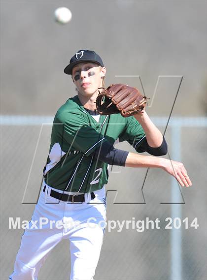 Thumbnail 3 in Iowa Park @ Bowie (Walker Stallcup Tournament) photogallery.