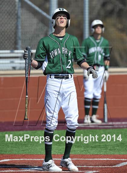 Thumbnail 3 in Iowa Park @ Bowie (Walker Stallcup Tournament) photogallery.