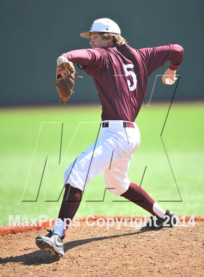 Thumbnail 3 in Iowa Park @ Bowie (Walker Stallcup Tournament) photogallery.