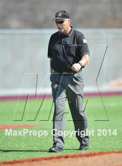 Thumbnail 3 in Iowa Park @ Bowie (Walker Stallcup Tournament) photogallery.