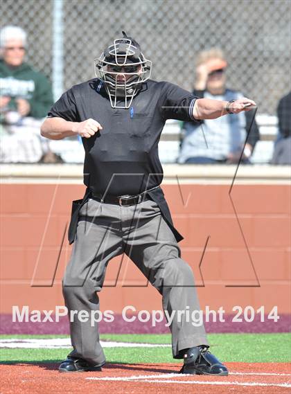 Thumbnail 1 in Iowa Park @ Bowie (Walker Stallcup Tournament) photogallery.