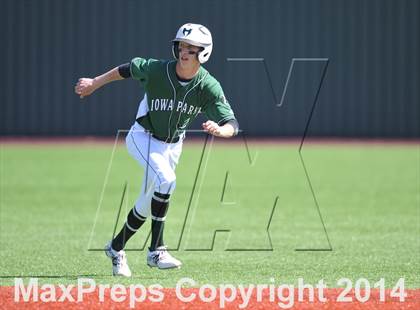 Thumbnail 1 in Iowa Park @ Bowie (Walker Stallcup Tournament) photogallery.