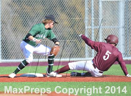 Thumbnail 2 in Iowa Park @ Bowie (Walker Stallcup Tournament) photogallery.