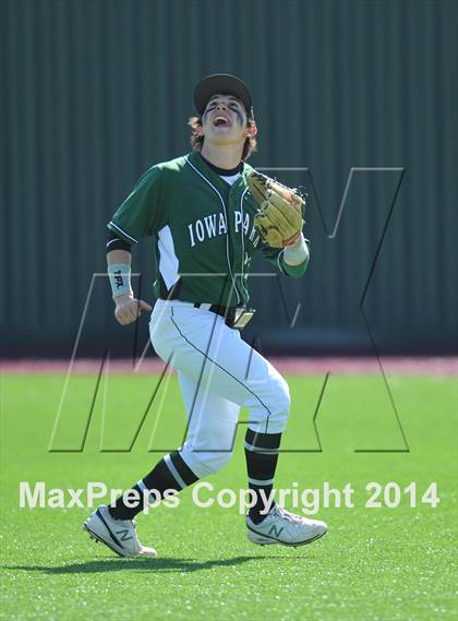 Thumbnail 1 in Iowa Park @ Bowie (Walker Stallcup Tournament) photogallery.