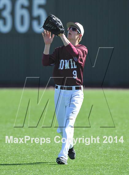 Thumbnail 3 in Iowa Park @ Bowie (Walker Stallcup Tournament) photogallery.