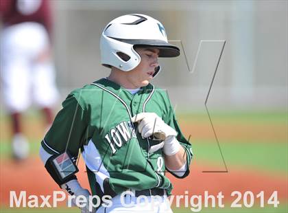 Thumbnail 2 in Iowa Park @ Bowie (Walker Stallcup Tournament) photogallery.
