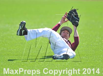 Thumbnail 2 in Iowa Park @ Bowie (Walker Stallcup Tournament) photogallery.