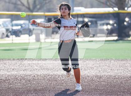 Thumbnail 2 in West Mesquite vs. Lake Highlands (Mesquite ISD Spring Bash) photogallery.