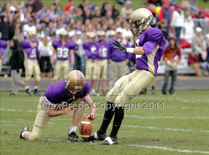 Thumbnail 2 in Cheverus vs. Scarborough (SMAA Class A West Semifinal) photogallery.