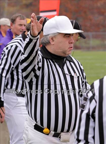 Thumbnail 2 in Cheverus vs. Scarborough (SMAA Class A West Semifinal) photogallery.