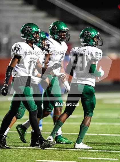 Thumbnail 2 in Kennedale @ Wilmer-Hutchins (UIL 4A Bi-District Playoff) photogallery.