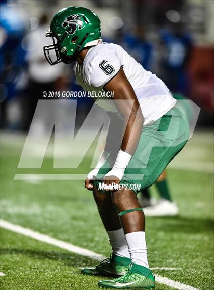 Thumbnail 2 in Kennedale @ Wilmer-Hutchins (UIL 4A Bi-District Playoff) photogallery.
