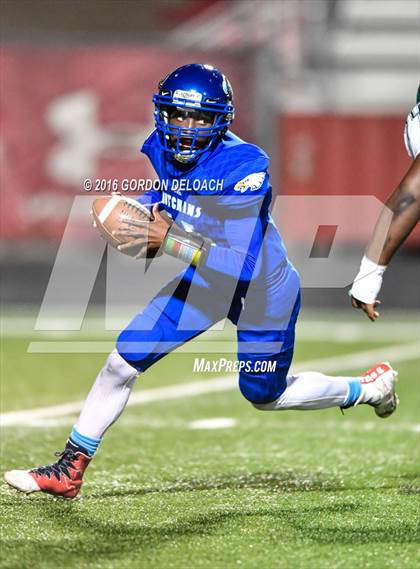 Thumbnail 2 in Kennedale @ Wilmer-Hutchins (UIL 4A Bi-District Playoff) photogallery.