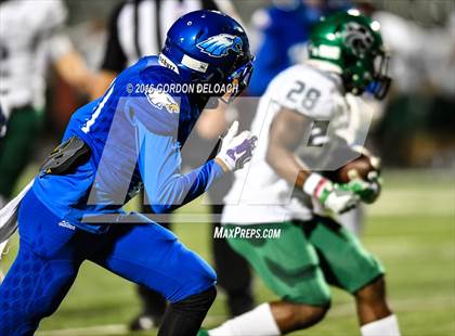 Thumbnail 3 in Kennedale @ Wilmer-Hutchins (UIL 4A Bi-District Playoff) photogallery.