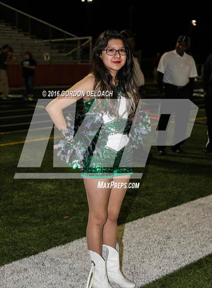 Thumbnail 3 in Kennedale @ Wilmer-Hutchins (UIL 4A Bi-District Playoff) photogallery.