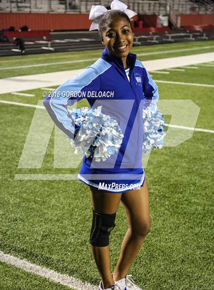 Thumbnail 3 in Kennedale @ Wilmer-Hutchins (UIL 4A Bi-District Playoff) photogallery.
