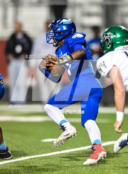 Thumbnail 1 in Kennedale @ Wilmer-Hutchins (UIL 4A Bi-District Playoff) photogallery.