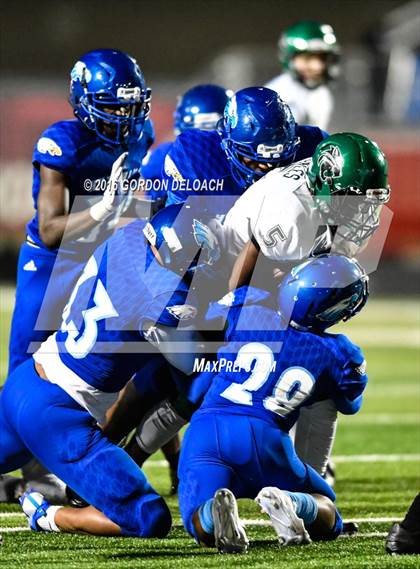 Thumbnail 3 in Kennedale @ Wilmer-Hutchins (UIL 4A Bi-District Playoff) photogallery.