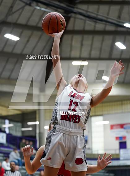 Thumbnail 1 in Indian Creek vs. Brownstown Central (IHSAA 3A Regional Semifinal) photogallery.
