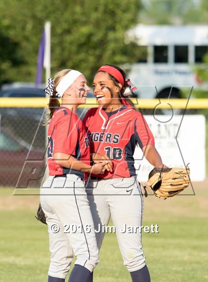 Thumbnail 3 in South Panola @ DeSoto Central photogallery.