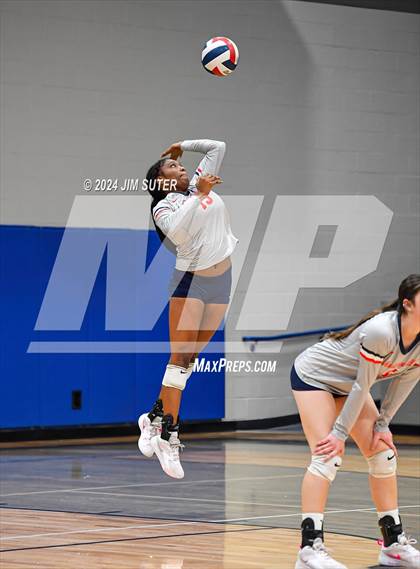Thumbnail 1 in Gateway College Preperatory vs Madisonville (UIL Volleyball 4A D2 Region III Quarterfinal) photogallery.