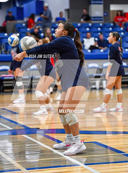 Thumbnail 2 in Gateway College Preperatory vs Madisonville (UIL Volleyball 4A D2 Region III Quarterfinal) photogallery.