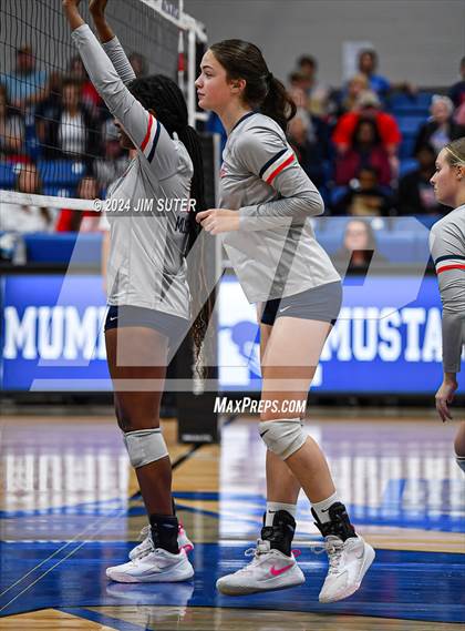 Thumbnail 2 in Gateway College Preperatory vs Madisonville (UIL Volleyball 4A D2 Region III Quarterfinal) photogallery.