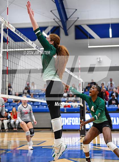 Thumbnail 3 in Gateway College Preperatory vs Madisonville (UIL Volleyball 4A D2 Region III Quarterfinal) photogallery.
