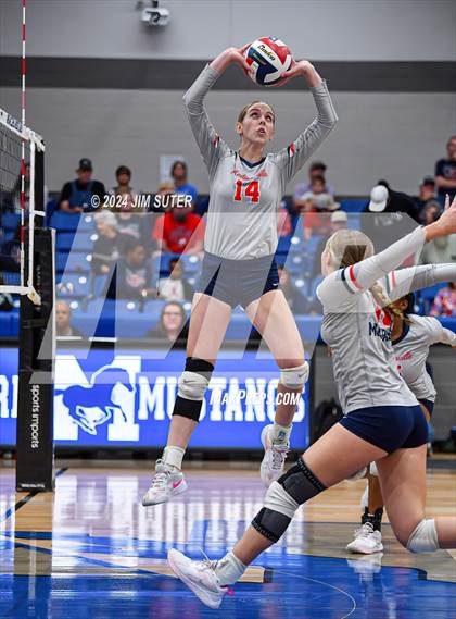 Thumbnail 1 in Gateway College Preperatory vs Madisonville (UIL Volleyball 4A D2 Region III Quarterfinal) photogallery.