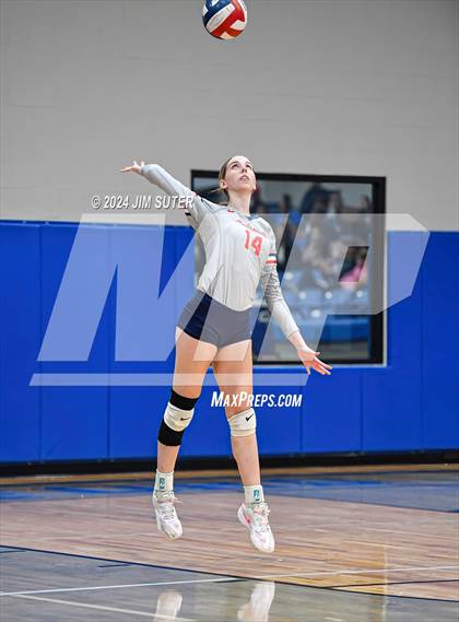 Thumbnail 3 in Gateway College Preperatory vs Madisonville (UIL Volleyball 4A D2 Region III Quarterfinal) photogallery.