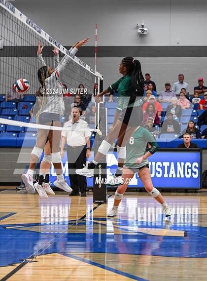 Thumbnail 3 in Gateway College Preperatory vs Madisonville (UIL Volleyball 4A D2 Region III Quarterfinal) photogallery.