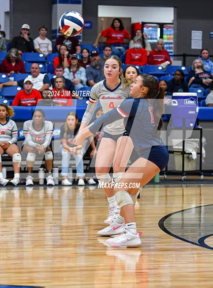 Thumbnail 1 in Gateway College Preperatory vs Madisonville (UIL Volleyball 4A D2 Region III Quarterfinal) photogallery.