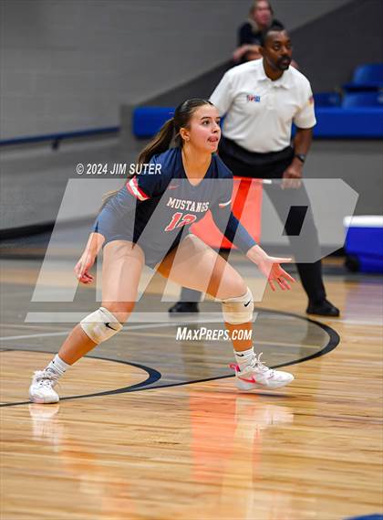 Thumbnail 2 in Gateway College Preperatory vs Madisonville (UIL Volleyball 4A D2 Region III Quarterfinal) photogallery.