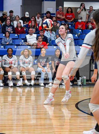 Thumbnail 2 in Gateway College Preperatory vs Madisonville (UIL Volleyball 4A D2 Region III Quarterfinal) photogallery.