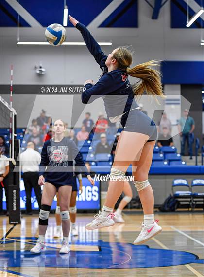 Thumbnail 1 in Gateway College Preperatory vs Madisonville (UIL Volleyball 4A D2 Region III Quarterfinal) photogallery.