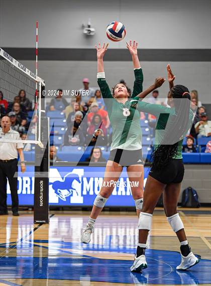 Thumbnail 3 in Gateway College Preperatory vs Madisonville (UIL Volleyball 4A D2 Region III Quarterfinal) photogallery.